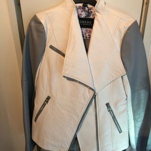 NWT | GUESS | White & gray leather jacket